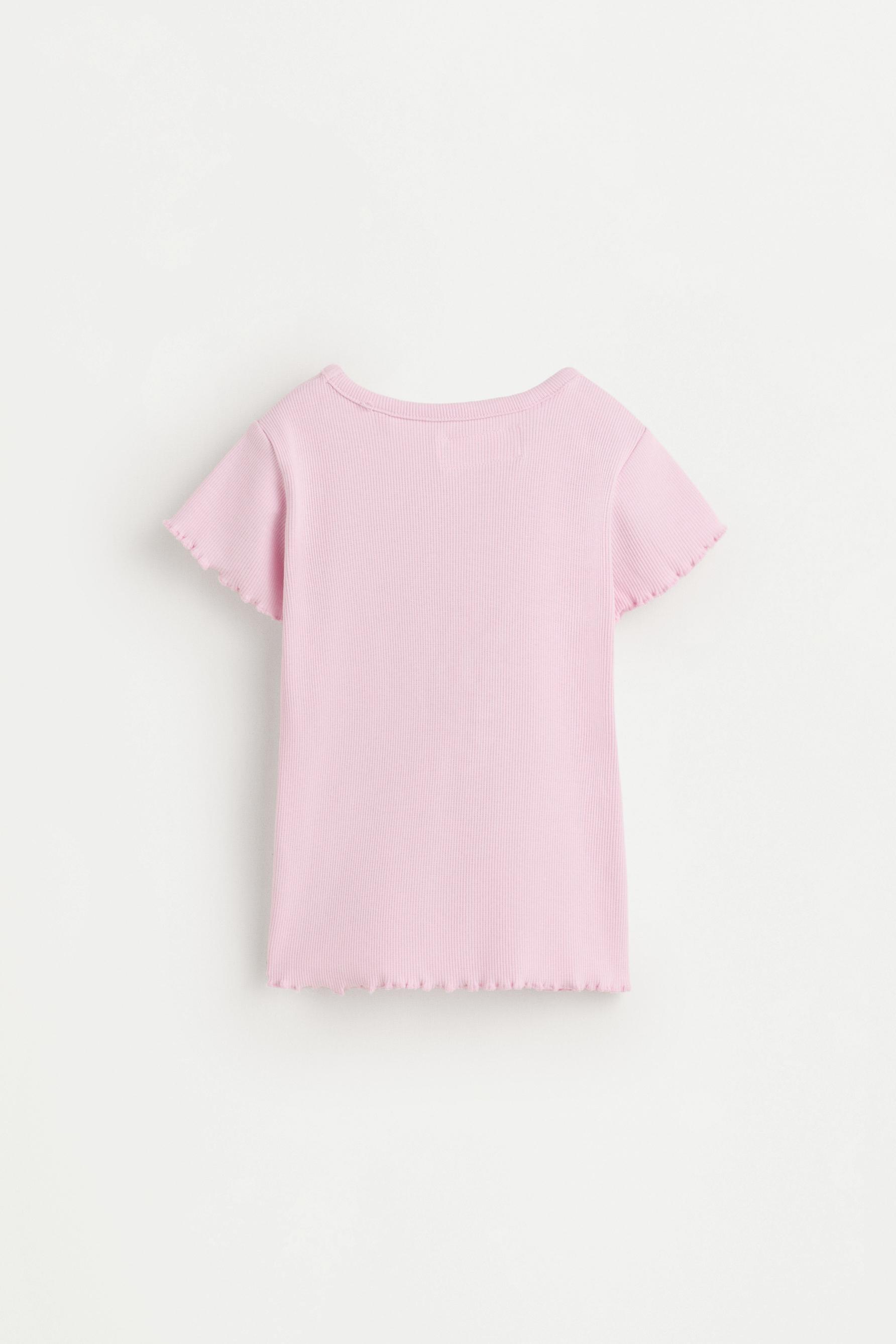 Camiseta bordada de canalé