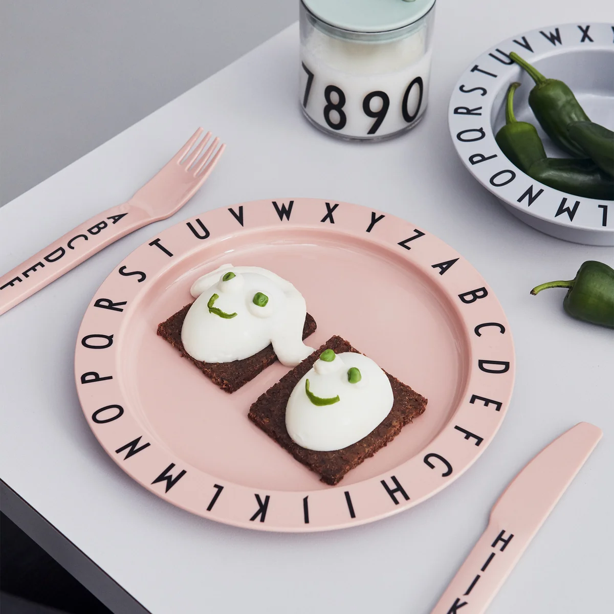 Design Letters - Eat & Learn Tritan Teller tief, weiß