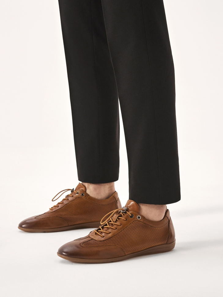 Men’s leather shoes with perforations