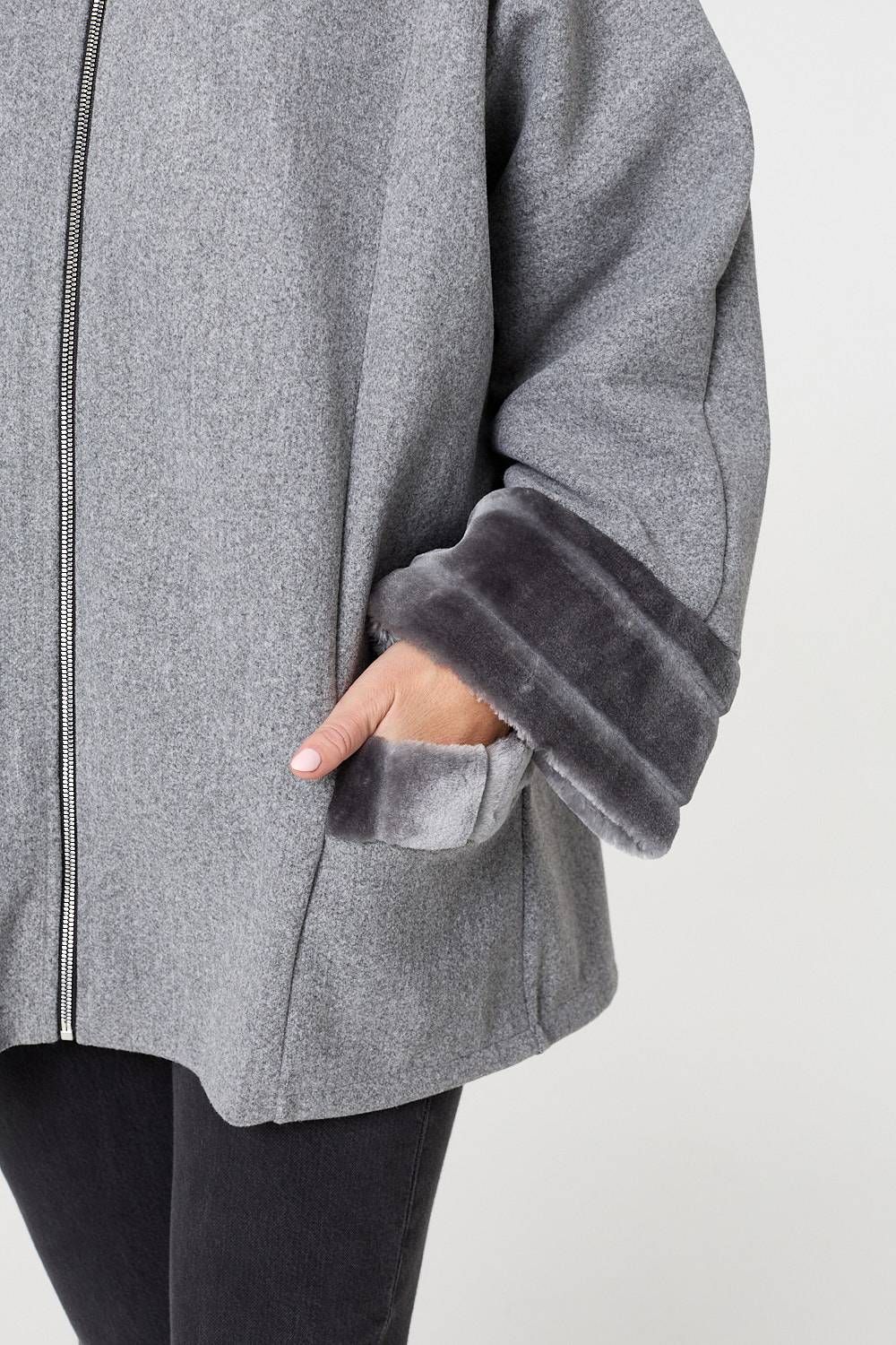 Izabel London Faux Fur Trim Zip-Up Relaxed Jacket