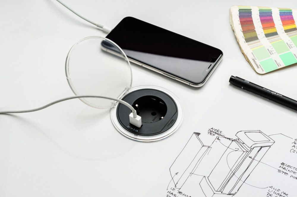 BORDENHET SCHNEIDER ELECTRIC MINI 6CM USB-A ANTRASITT