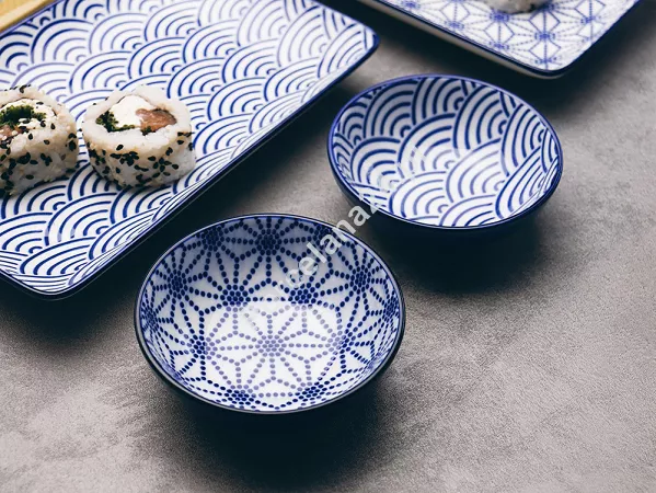 Zestaw do sushi dla 2 osób (4 el.) z pałeczkami Tokyo Design Studio - Nippon Blue 15330