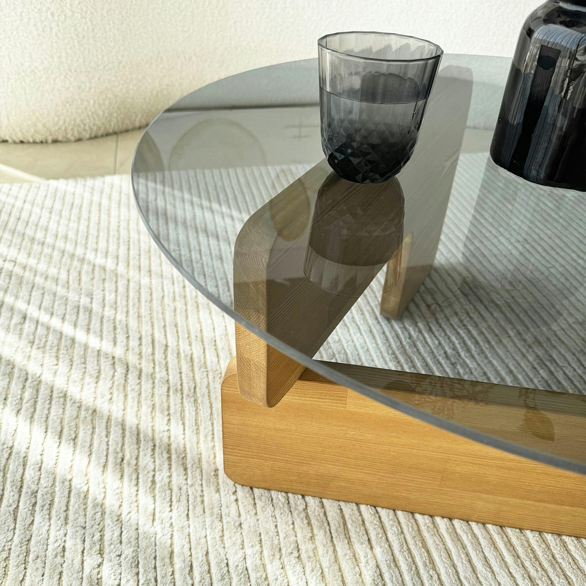 Table basse design en verre fumé – pied bois clair ANZIO