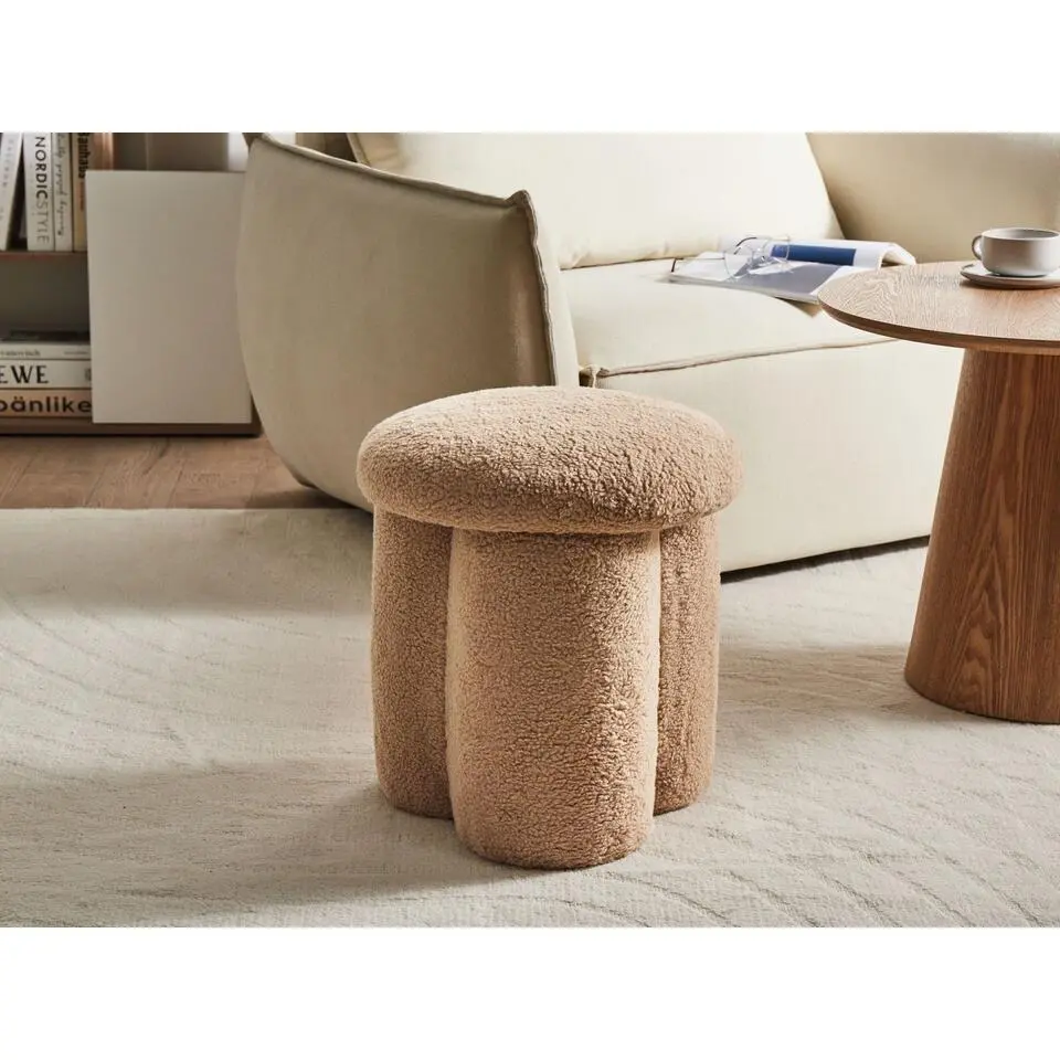 CARRINGTON - Poef - Beige - Boucl&eacute;