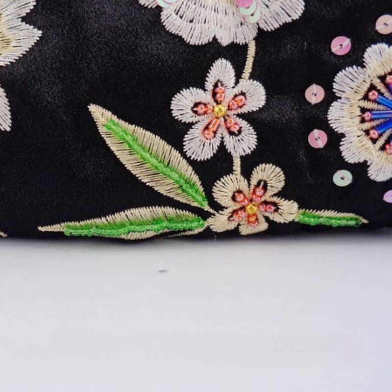 PEACH ACCESSORIES Embroidered Beaded Kiss-Lock Clutch Bag