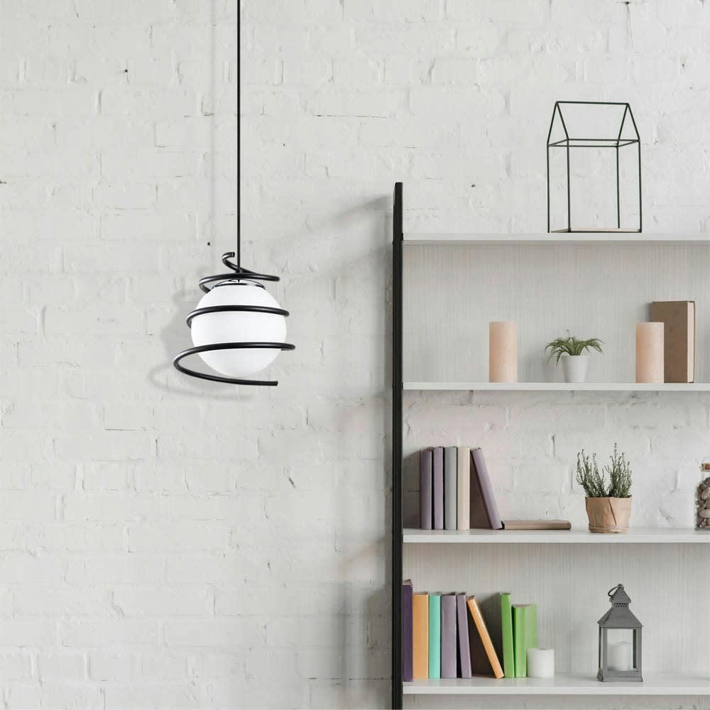 GALENE - Suspension sphère en verre blanc entouré d'une spirale noire