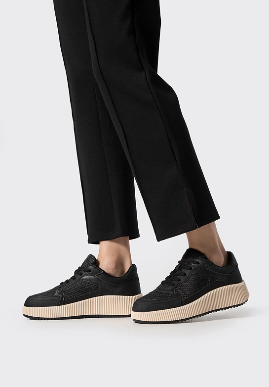 Damskie sneakersy na platformie czarne