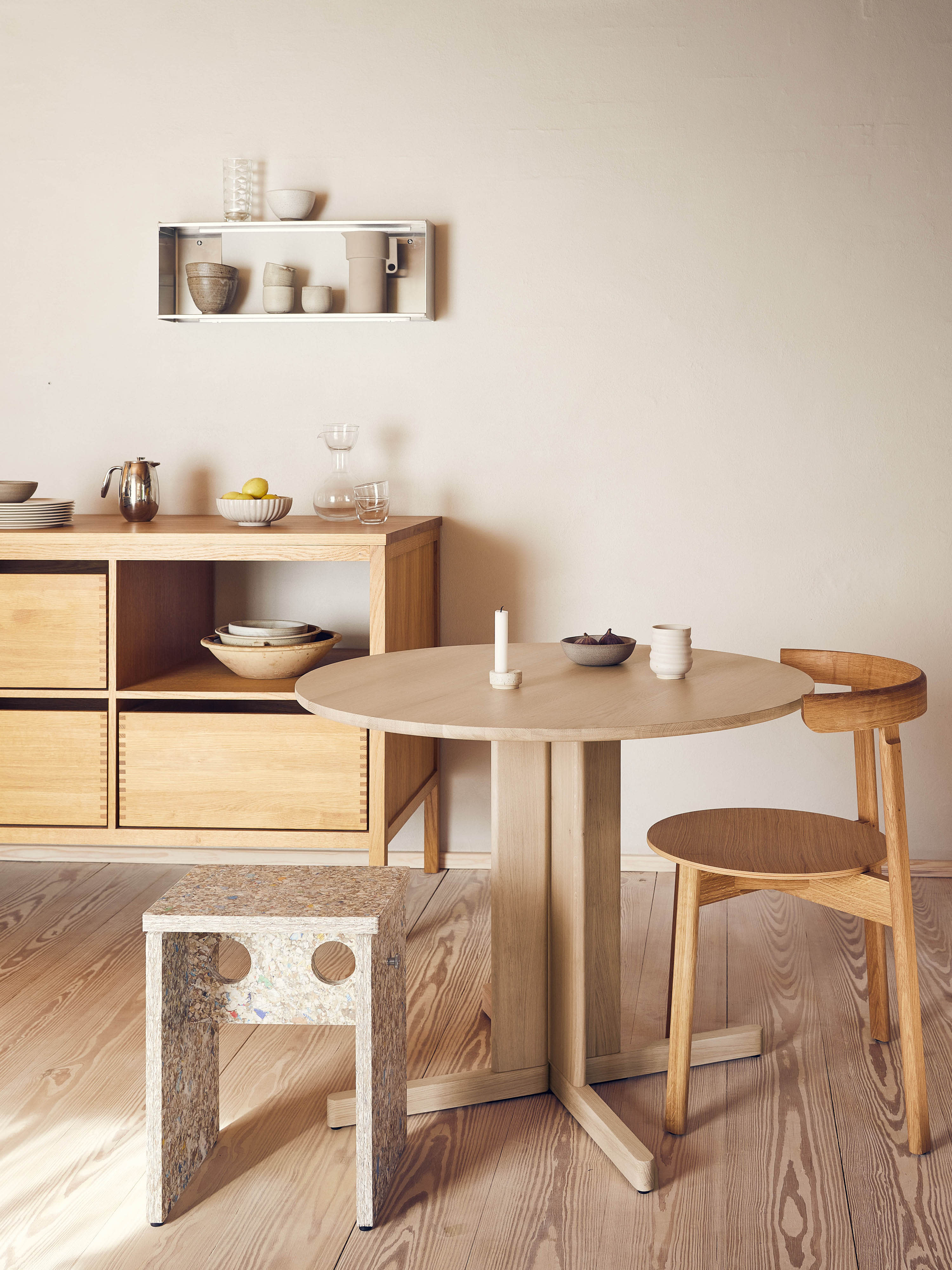 Hocker Remake