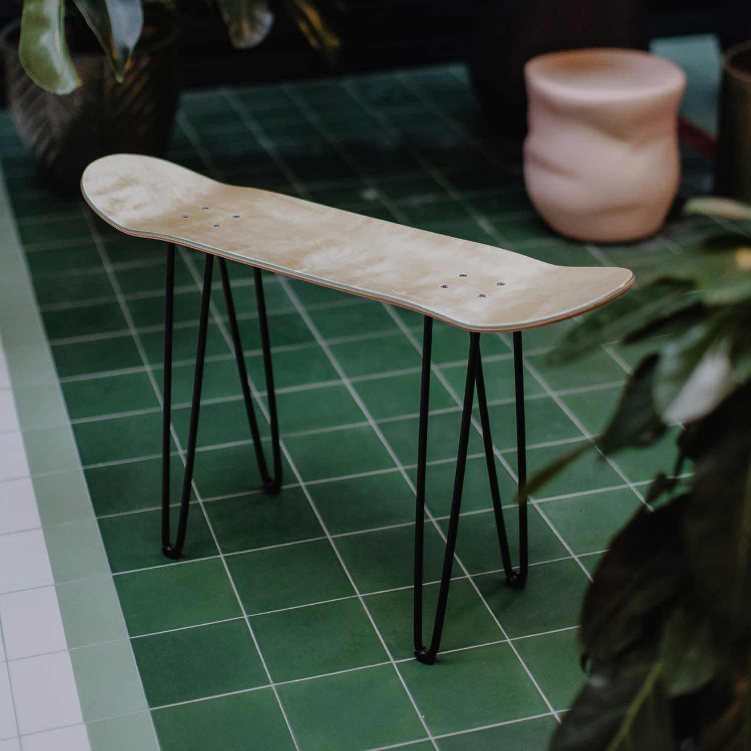 - Banc Skate en bois noir L81 cm H47 cm