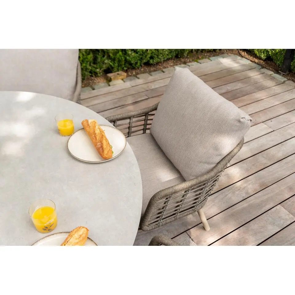 Taste Donato low dining tuintafel &Oslash;160 cm. - Latte