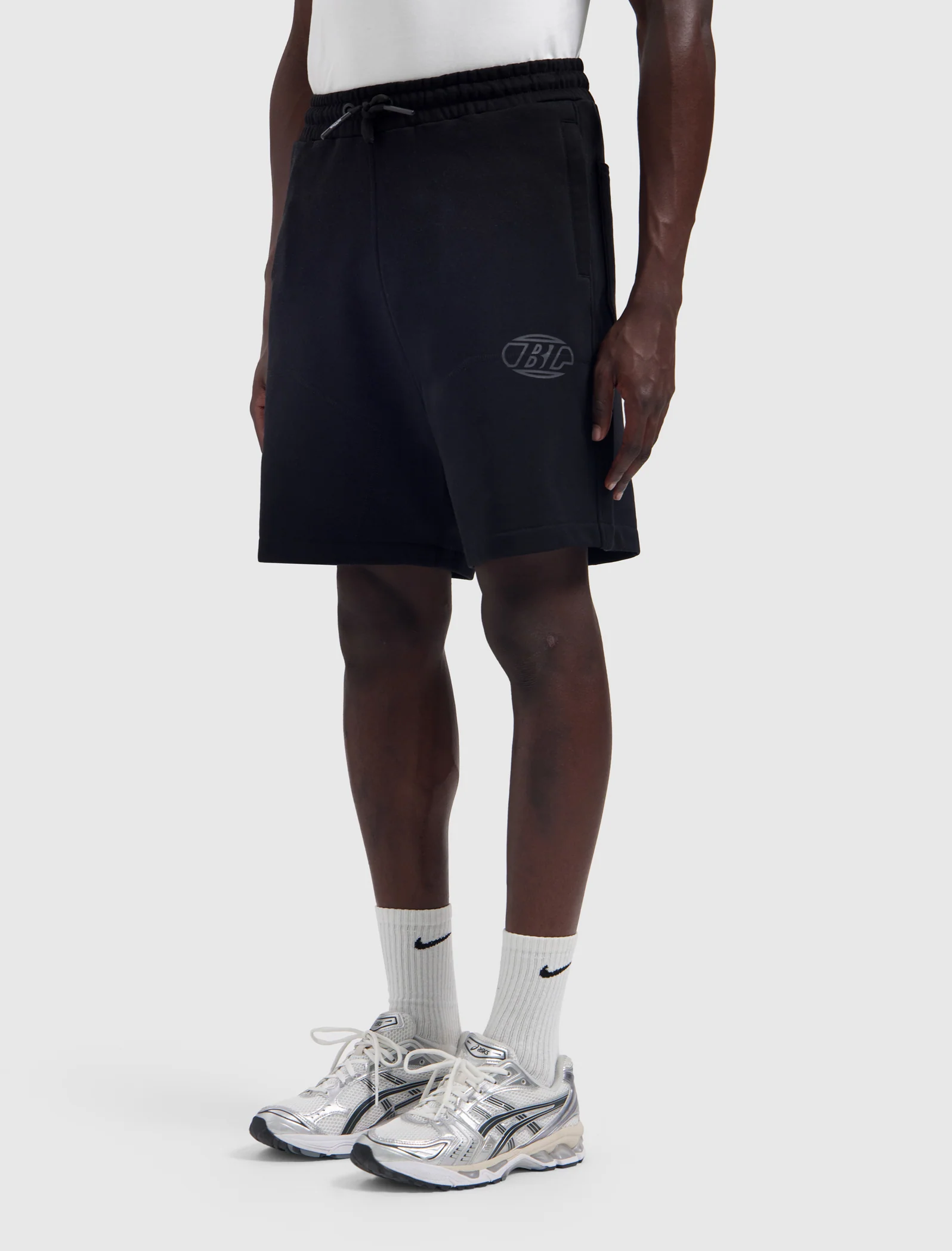 Global Monogram Short | Black
