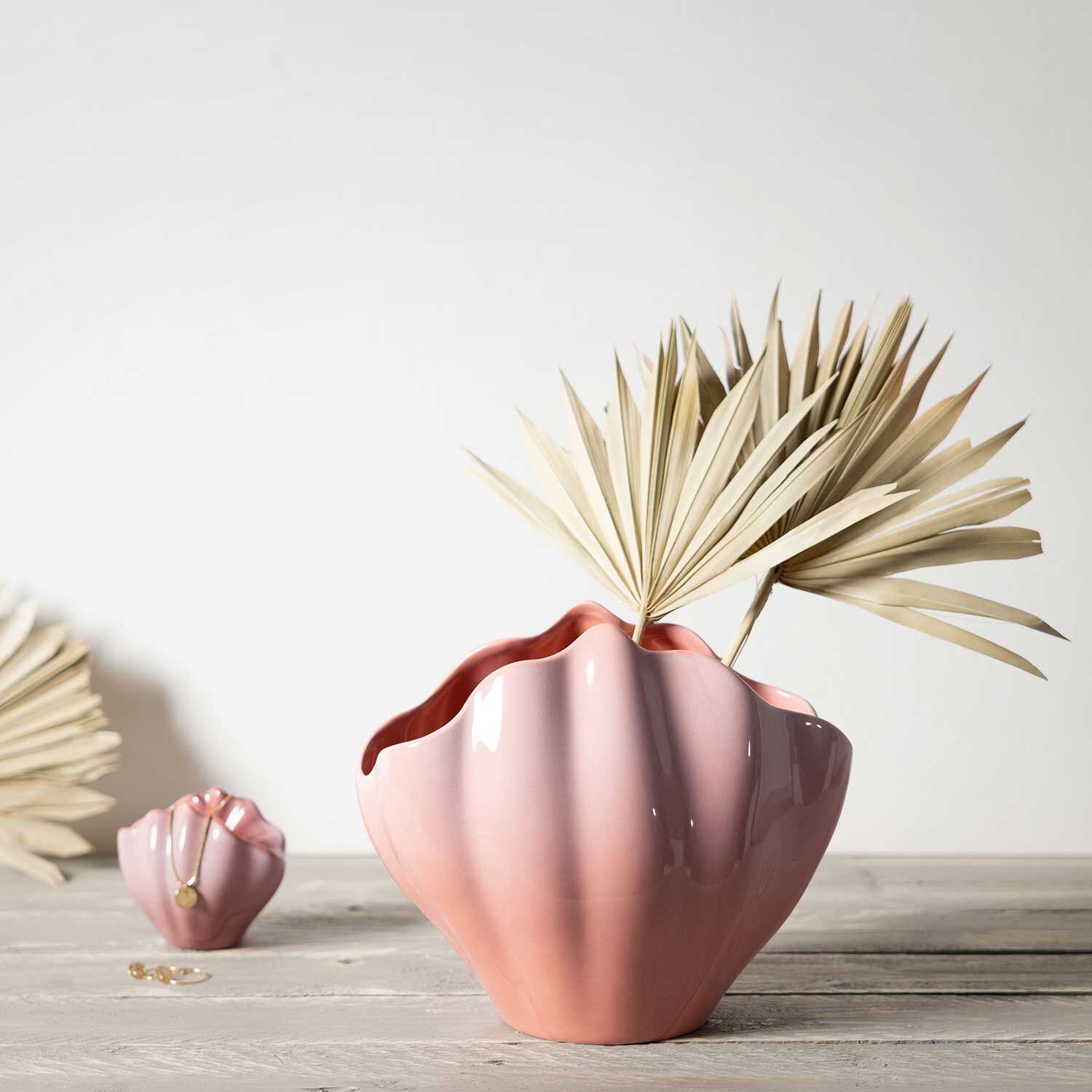 Perlemor Vase - Pink, 10.9'' x 7.7'' x 9.2'', stoneware