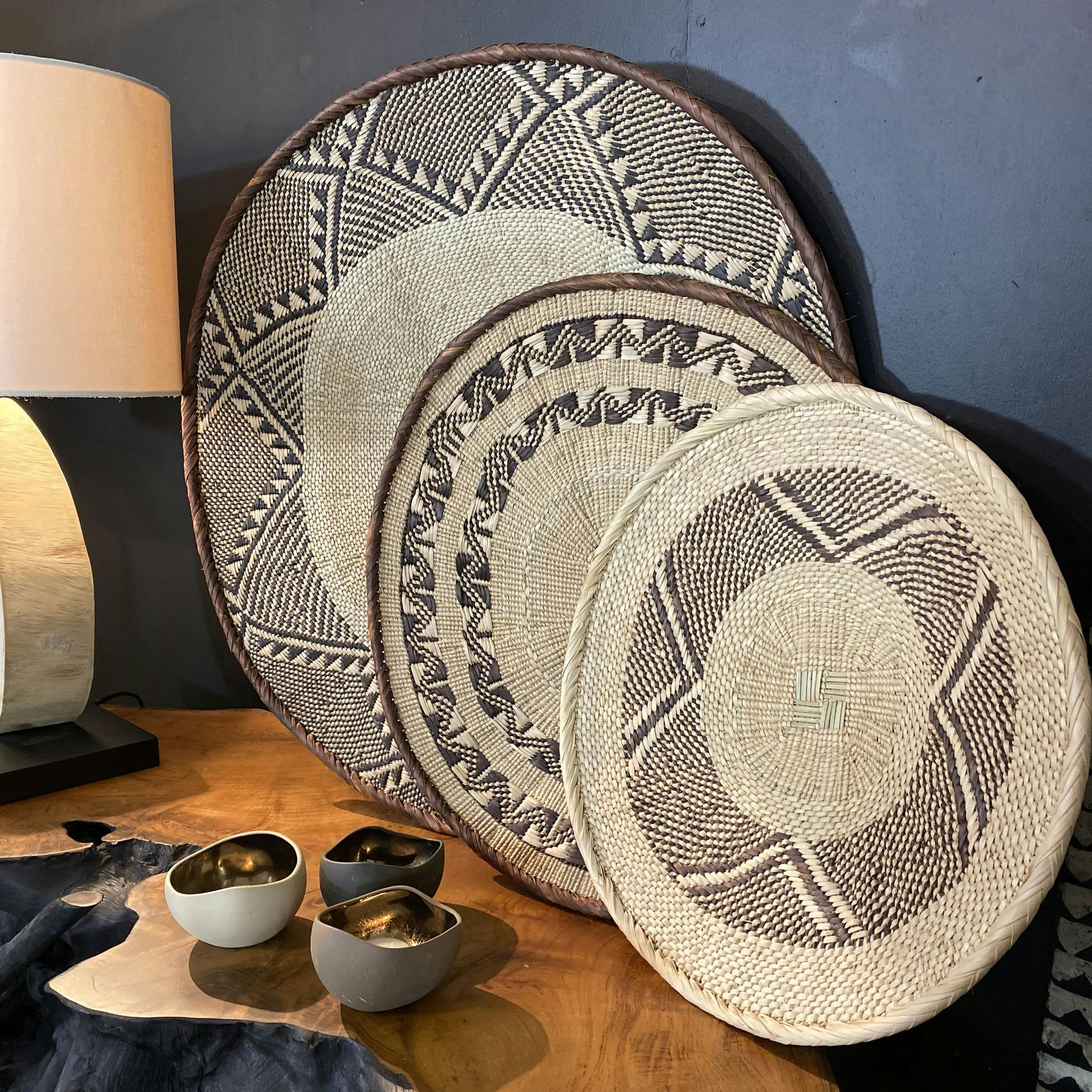 LIMPO - Panier mural tressé à la main au Zimbabwé Ø39-44cm
