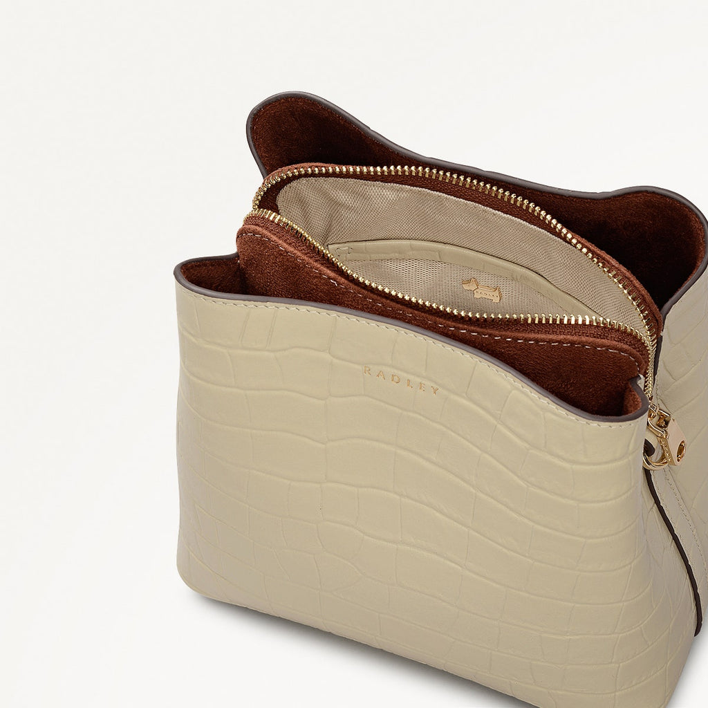 Dukes Place - Small Compartment Cross Body Bag