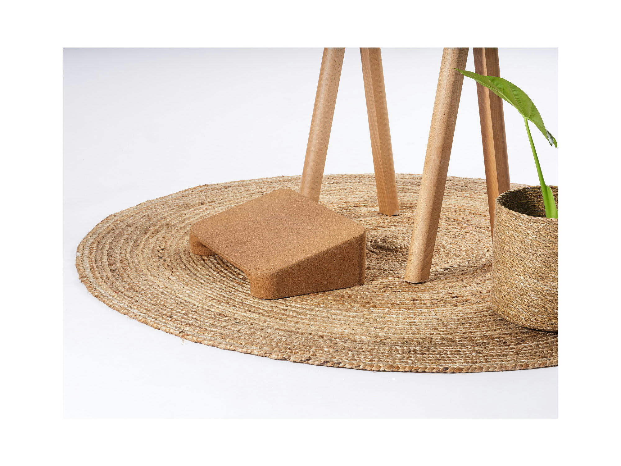 - Repose-pieds de bureau en liège, made in Spain