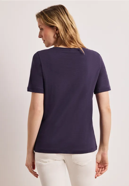 Basic T-Shirt mit V-Neck in Unifarbe