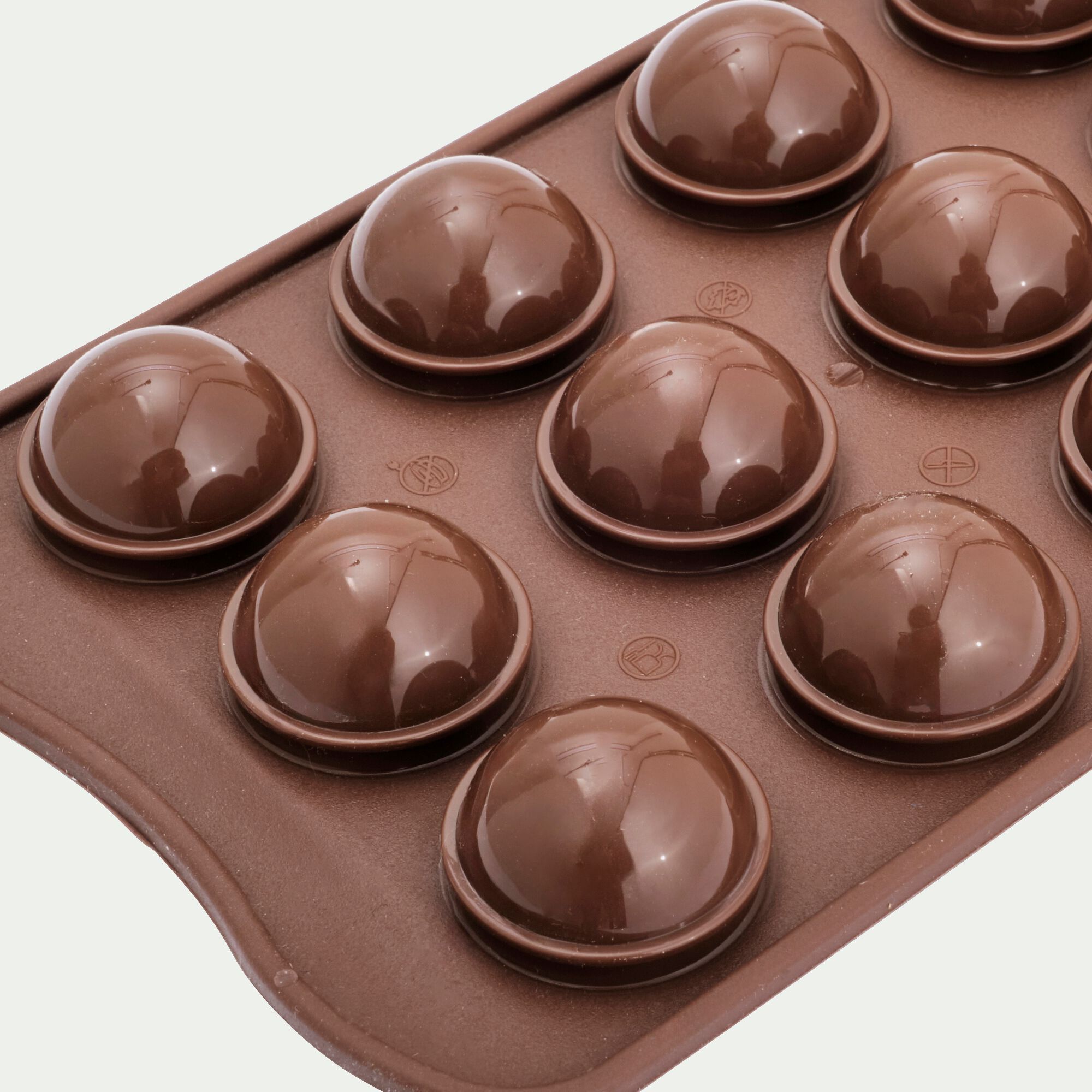 SILIKOMART - Lot de 15 moules ronds en silicone platinium - marron