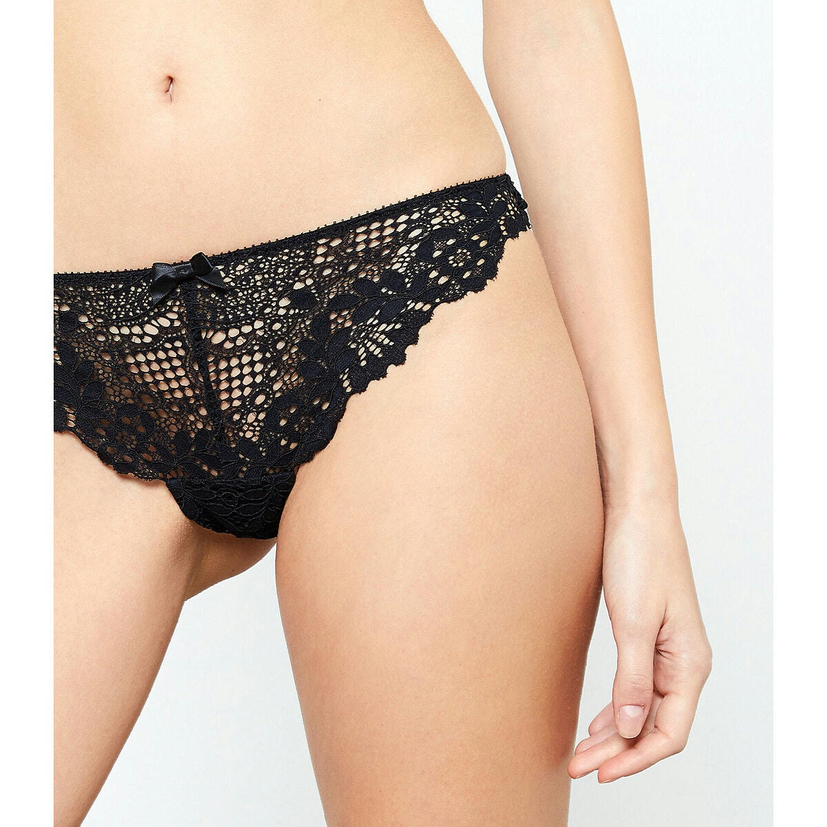 Tanga en dentelle SUCCESS
