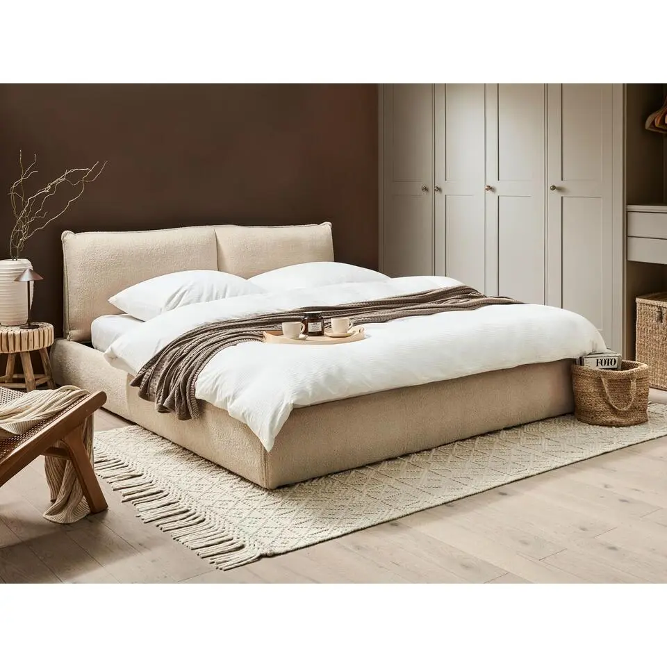 VINAY - Tweepersoonsbed - Lichtbeige - 180 x 200 cm - Boucl&eacute;