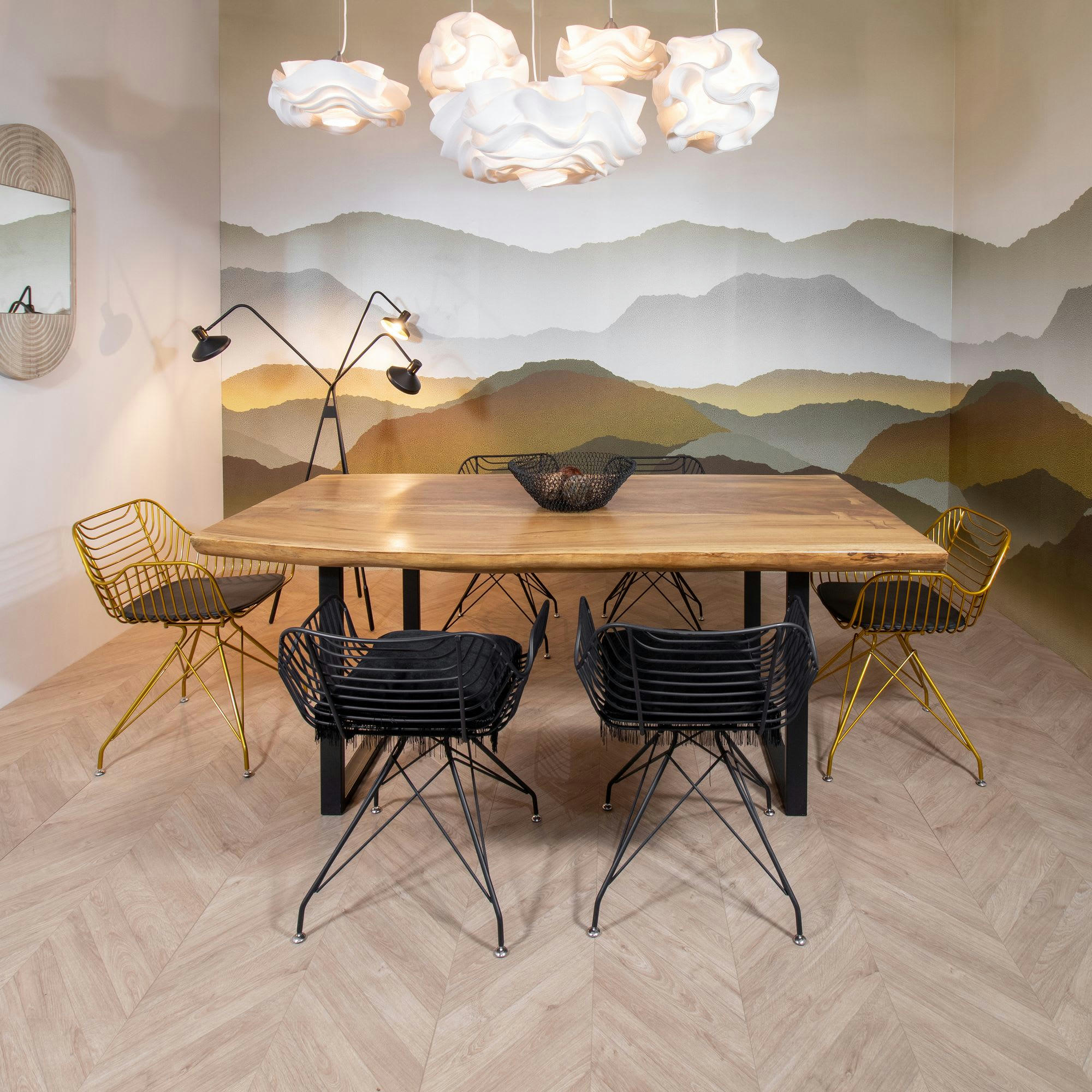 CALAO - Table en bois d'acacia et pieds en métal noir 200cm