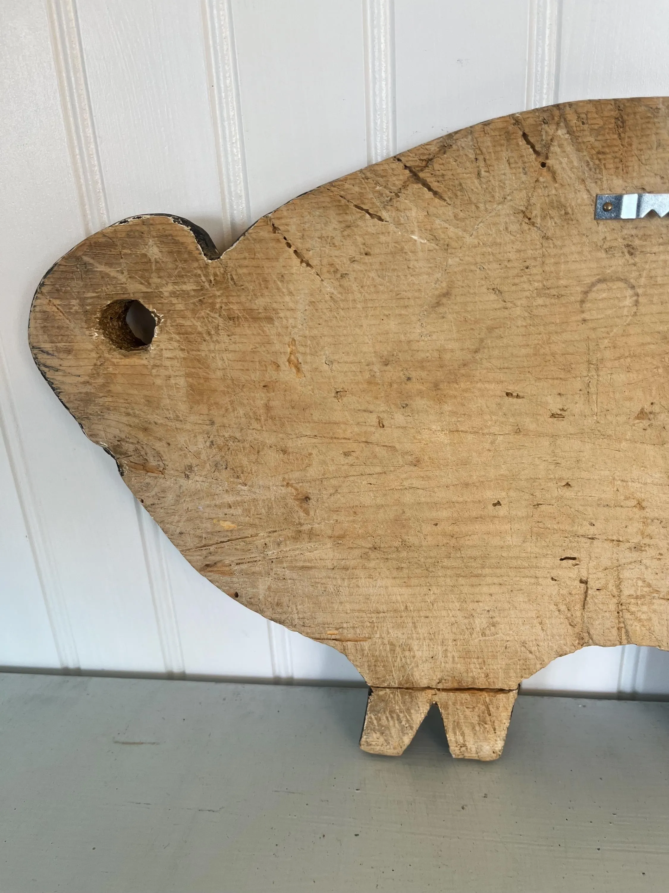 Vintage Folky Pig Cutting Board