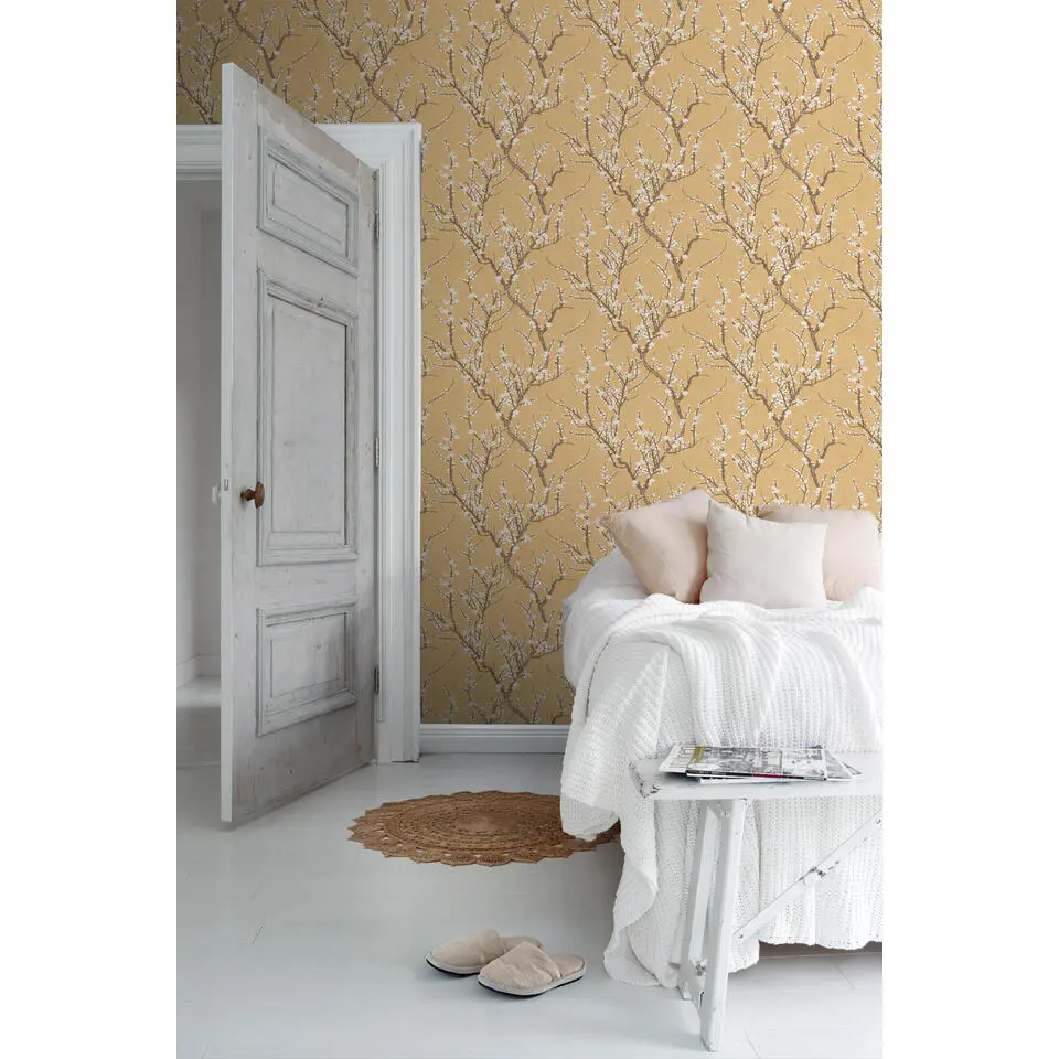 Sanders & Sanders behang bloesemtak okergeel en wit - 53 cm x 10 m