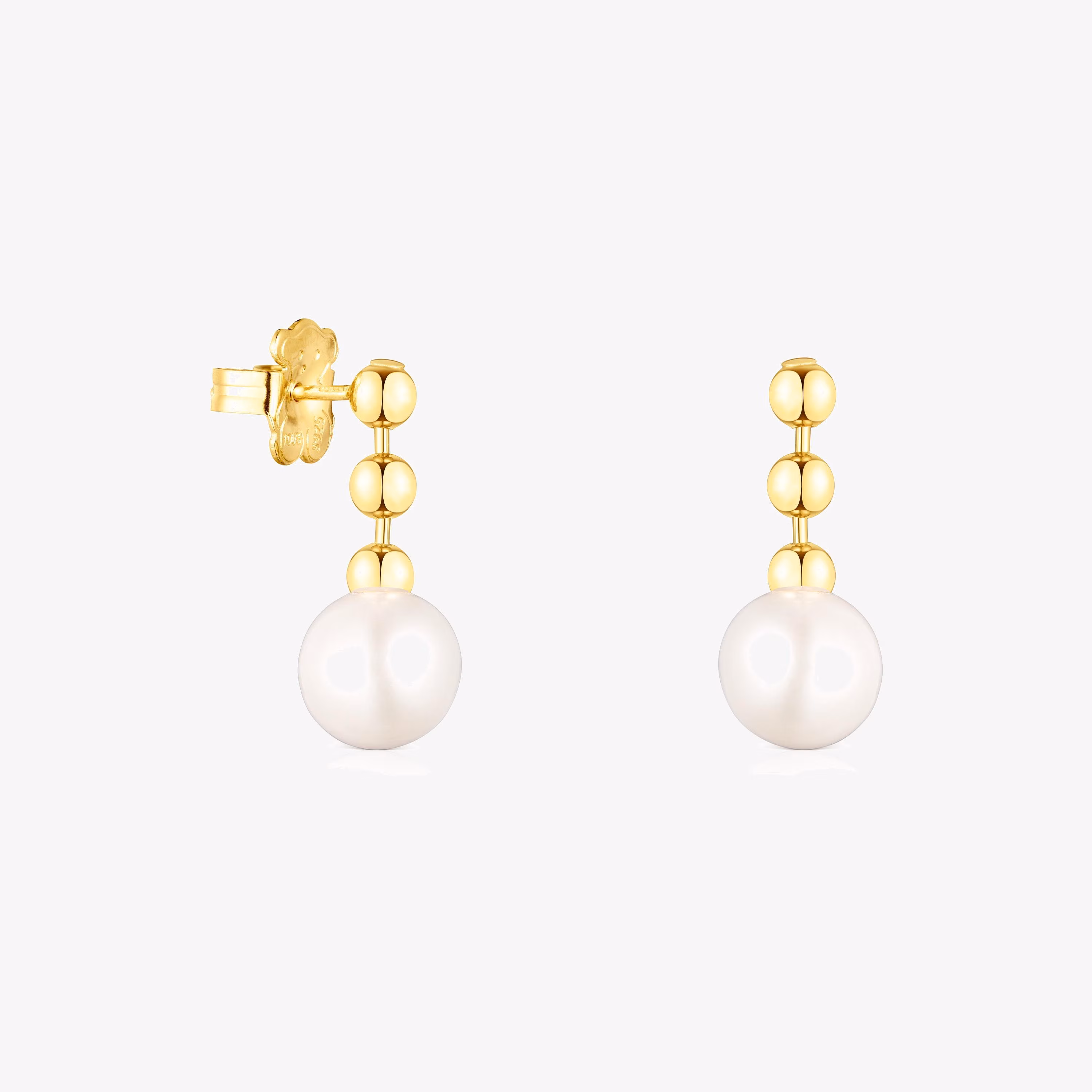 Pendientes cortos bolas con baño de oro 18 kt sobre plata y perla Gloss
