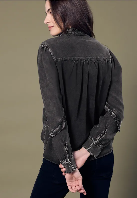 Jeansbluse mit Rüschen