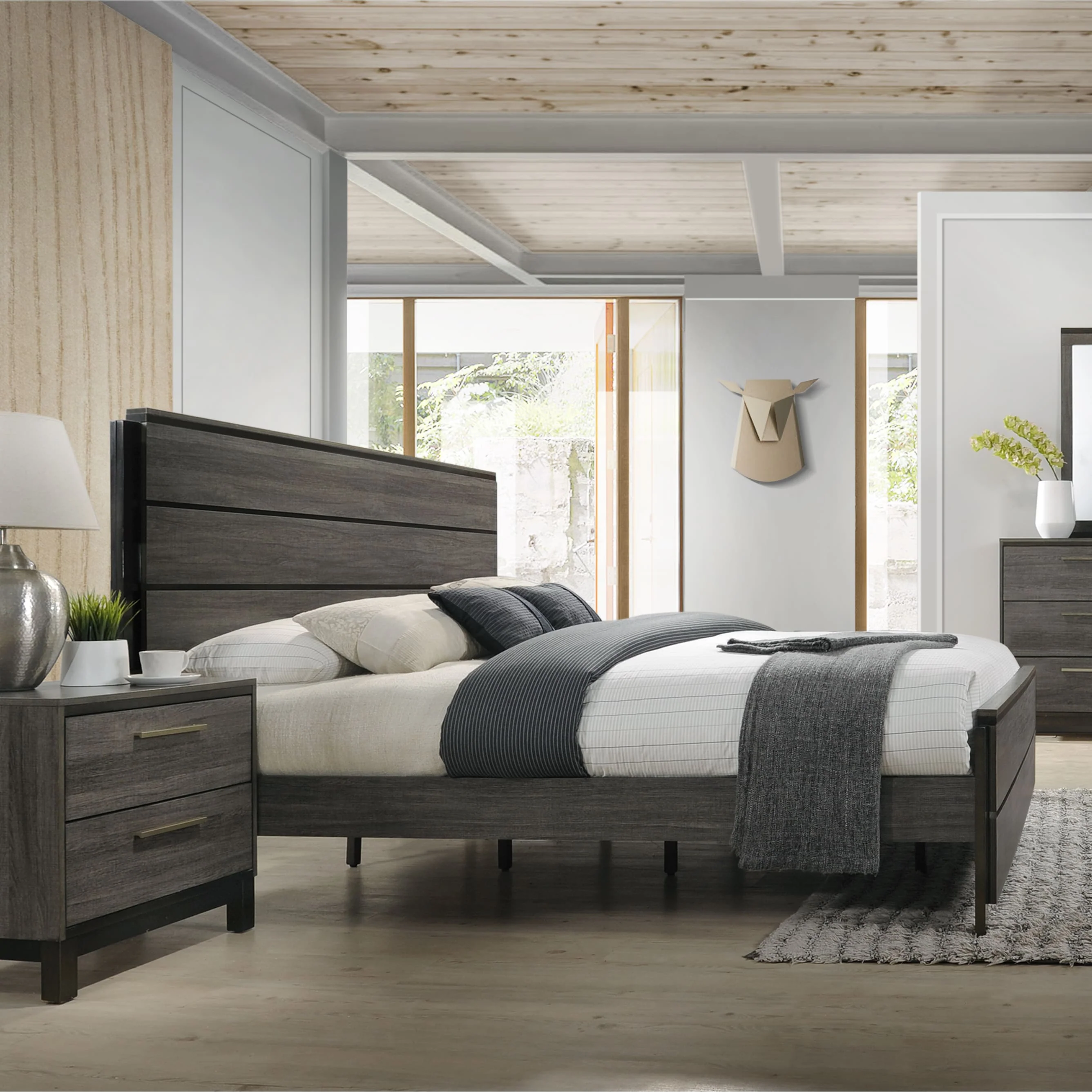 Roundhill Furniture Ioana 187 Antique Grey Wood Bed Room Set