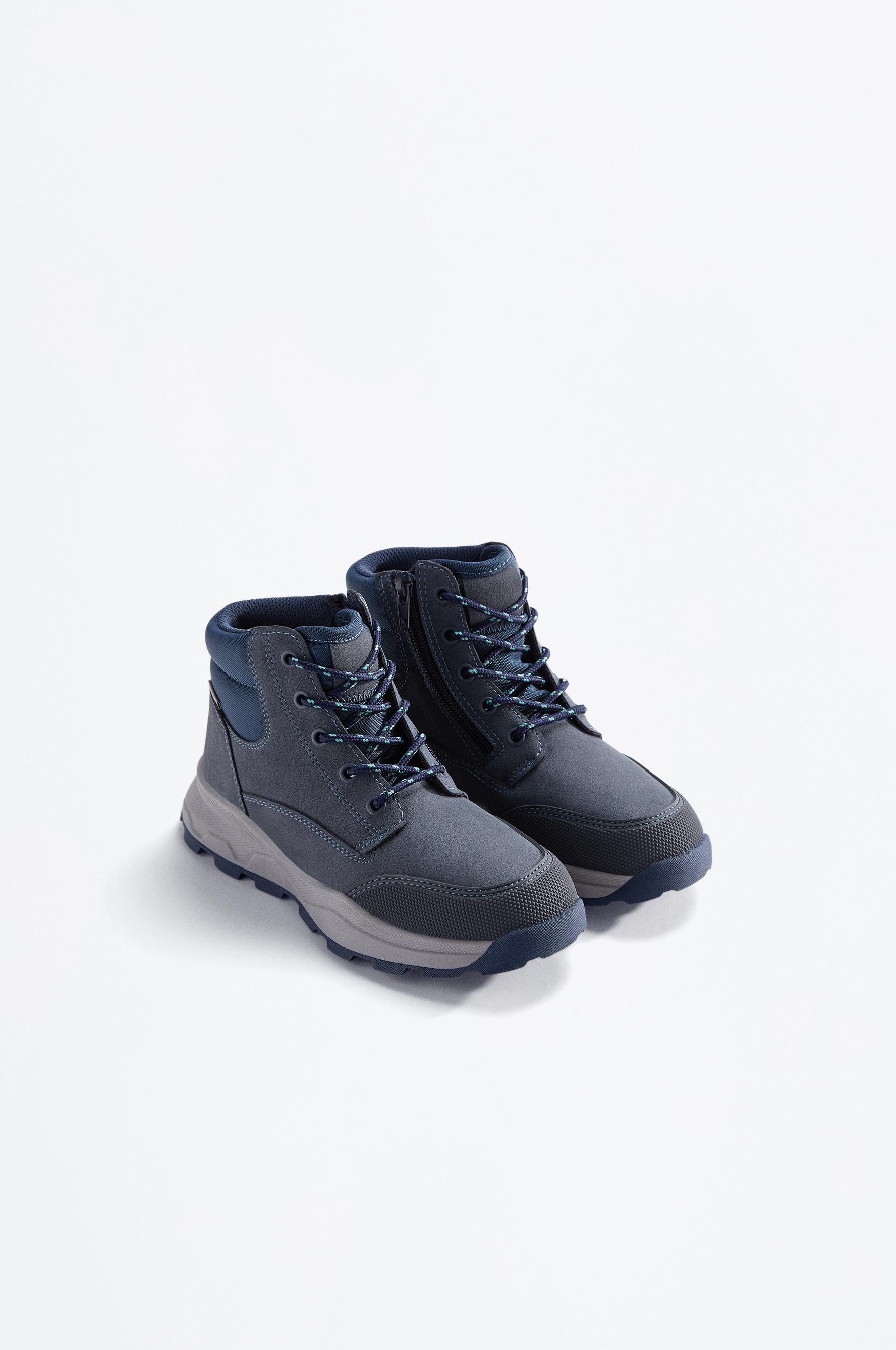 Bota deportiva