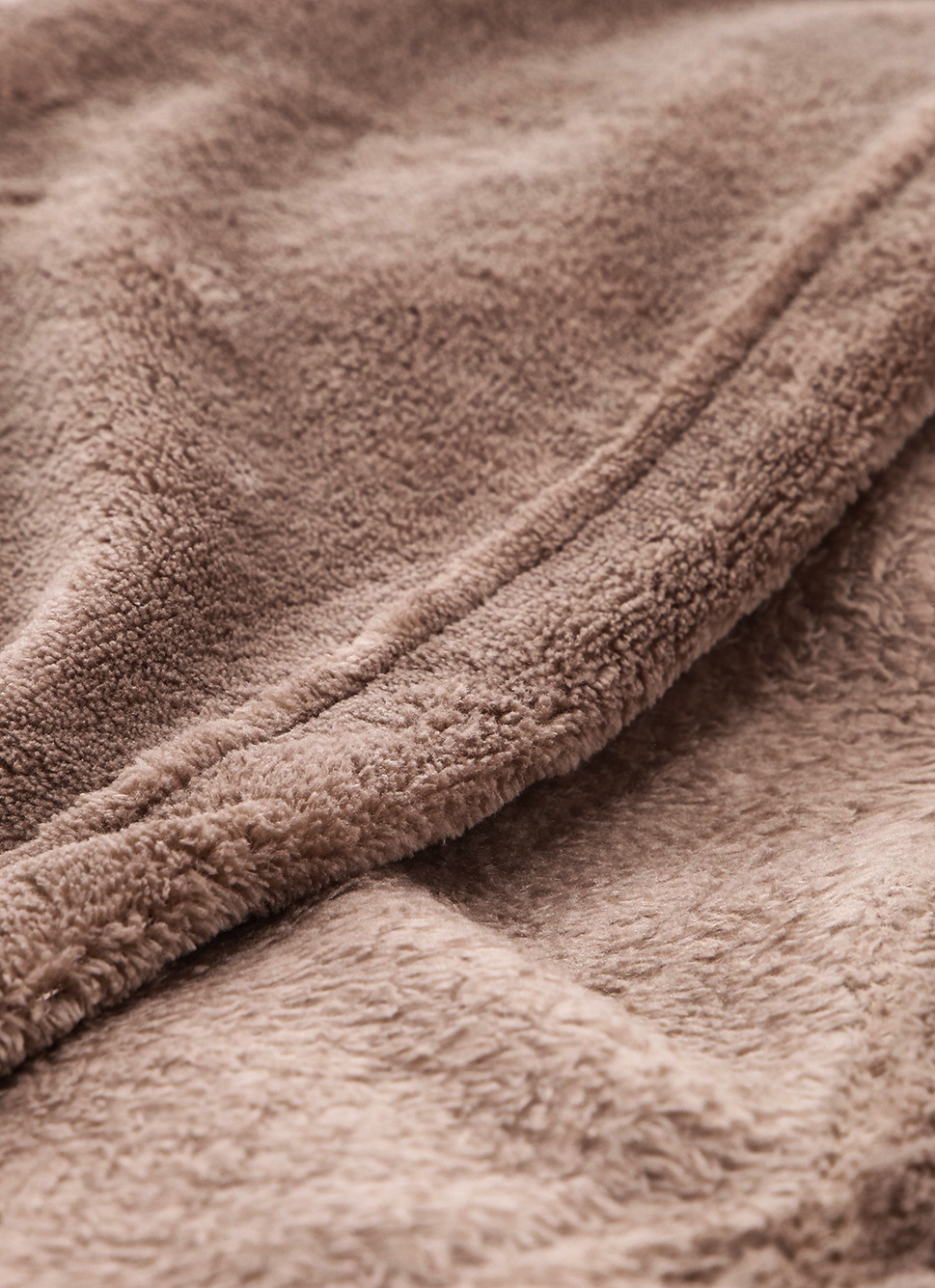 PLAID POLAIRE UNI DOUX BRUN TAUPE