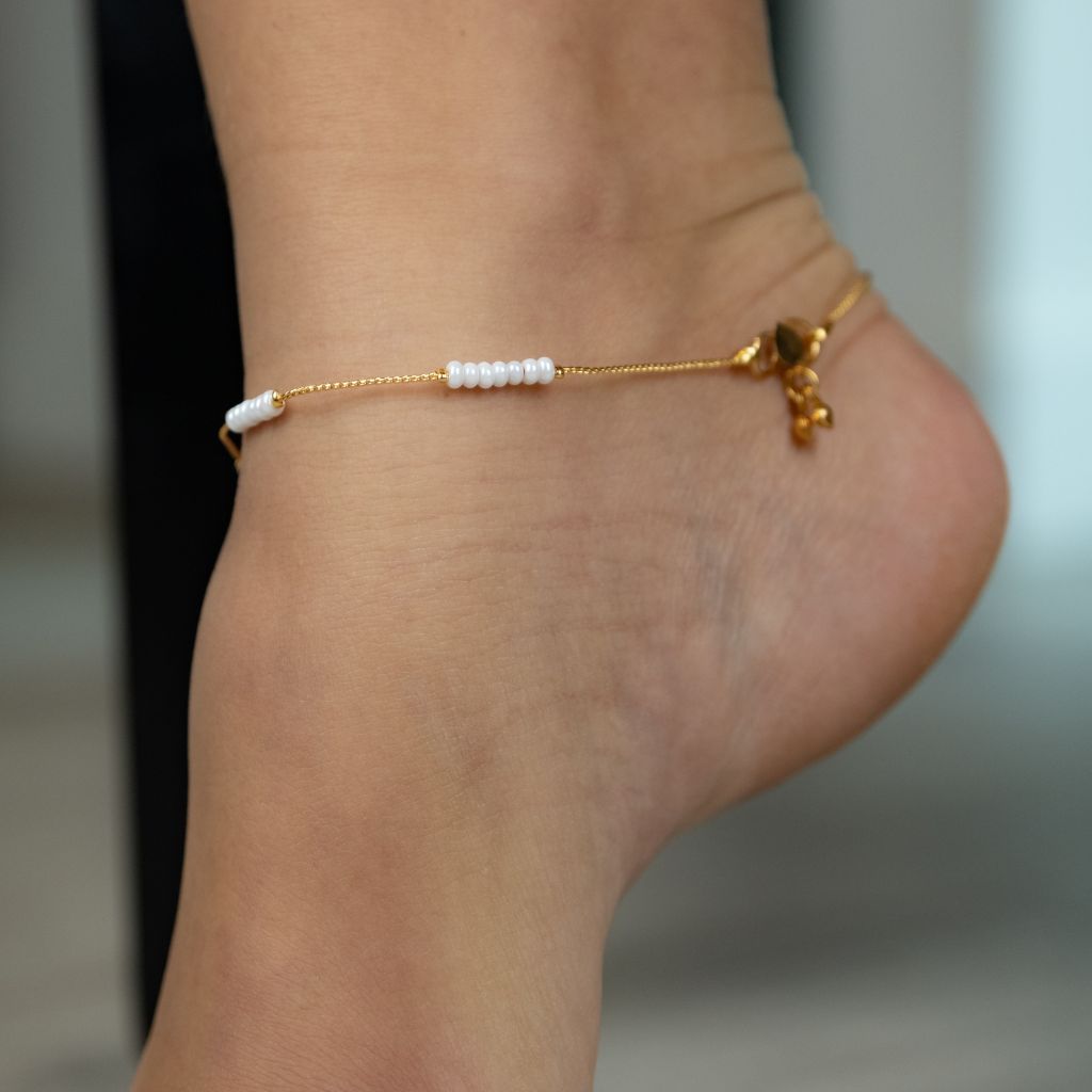The Colourful Aura Golden Brass White Pearl Minimalist Thin Slim Foot Payal Anklet