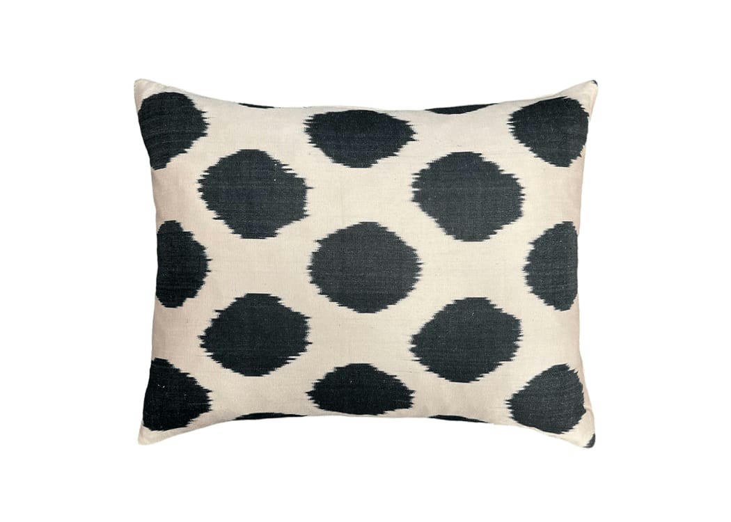 - Housse de coussin double soie ikat  40x50 noir