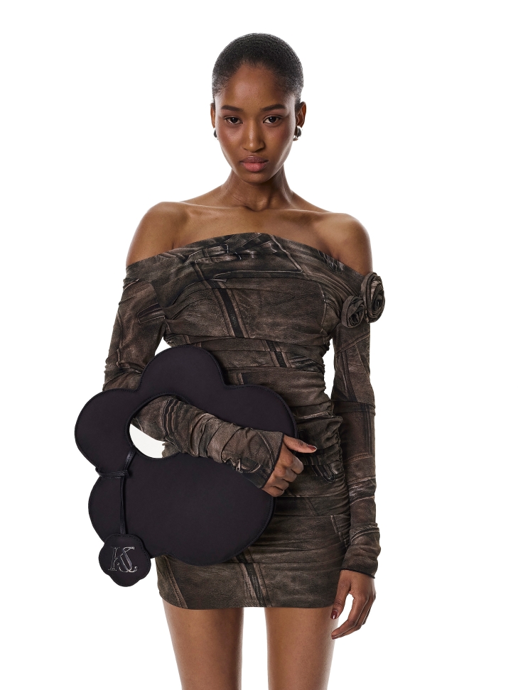 Nylon bag in the shape of a flower