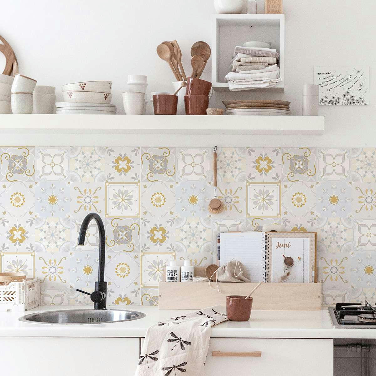 VINTAGETILES - Papier peint vinyle adhésif carreaux gris et moutarde 50x300 cm