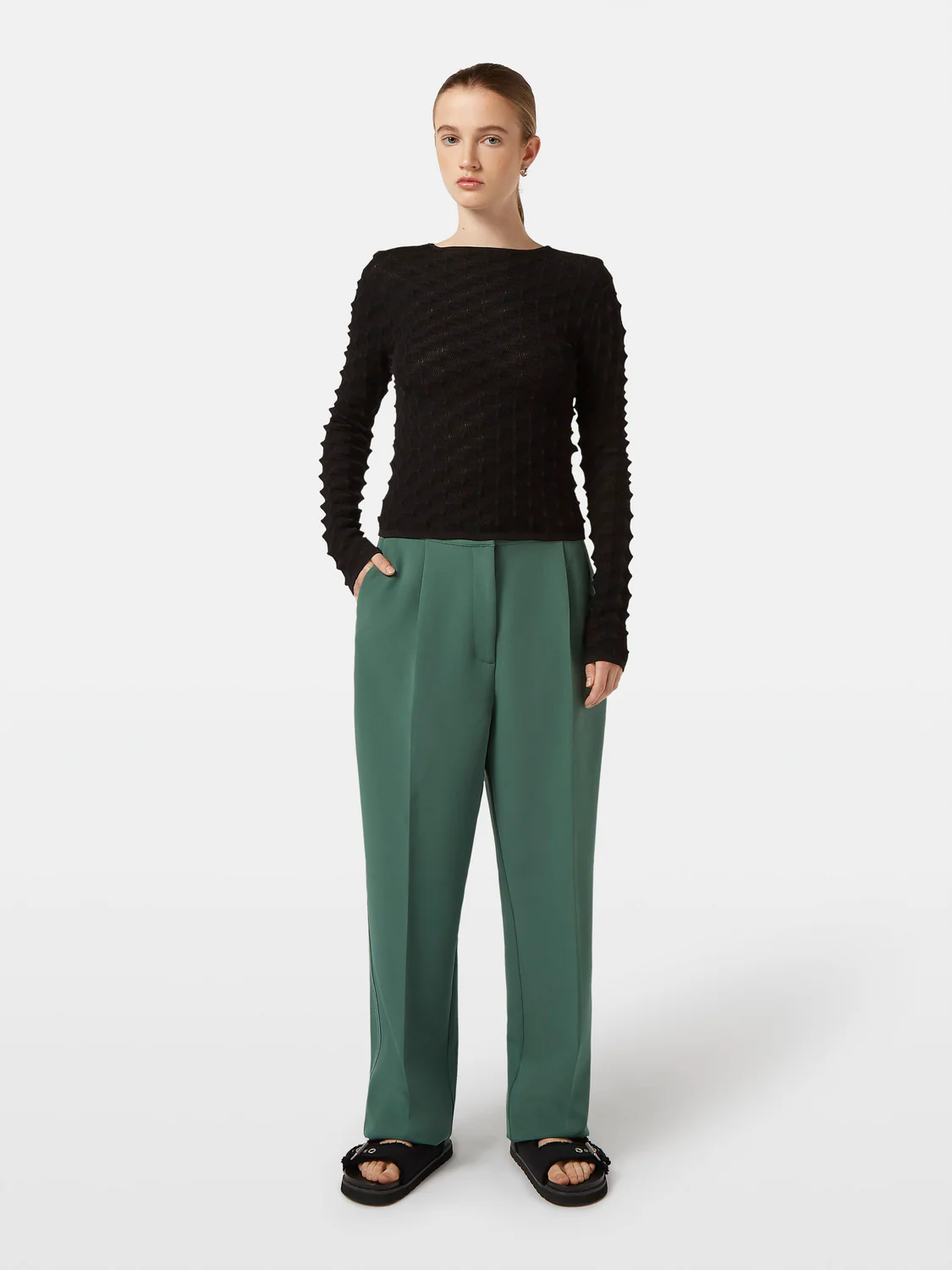 Robyn Relaxed Tapered Leg Pant