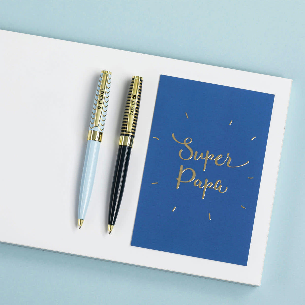 - Carte super papa lettres dorées