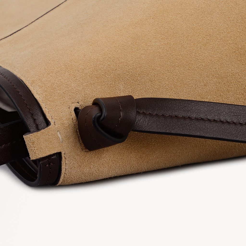 The Connaught - Medium Ziptop Shoulder