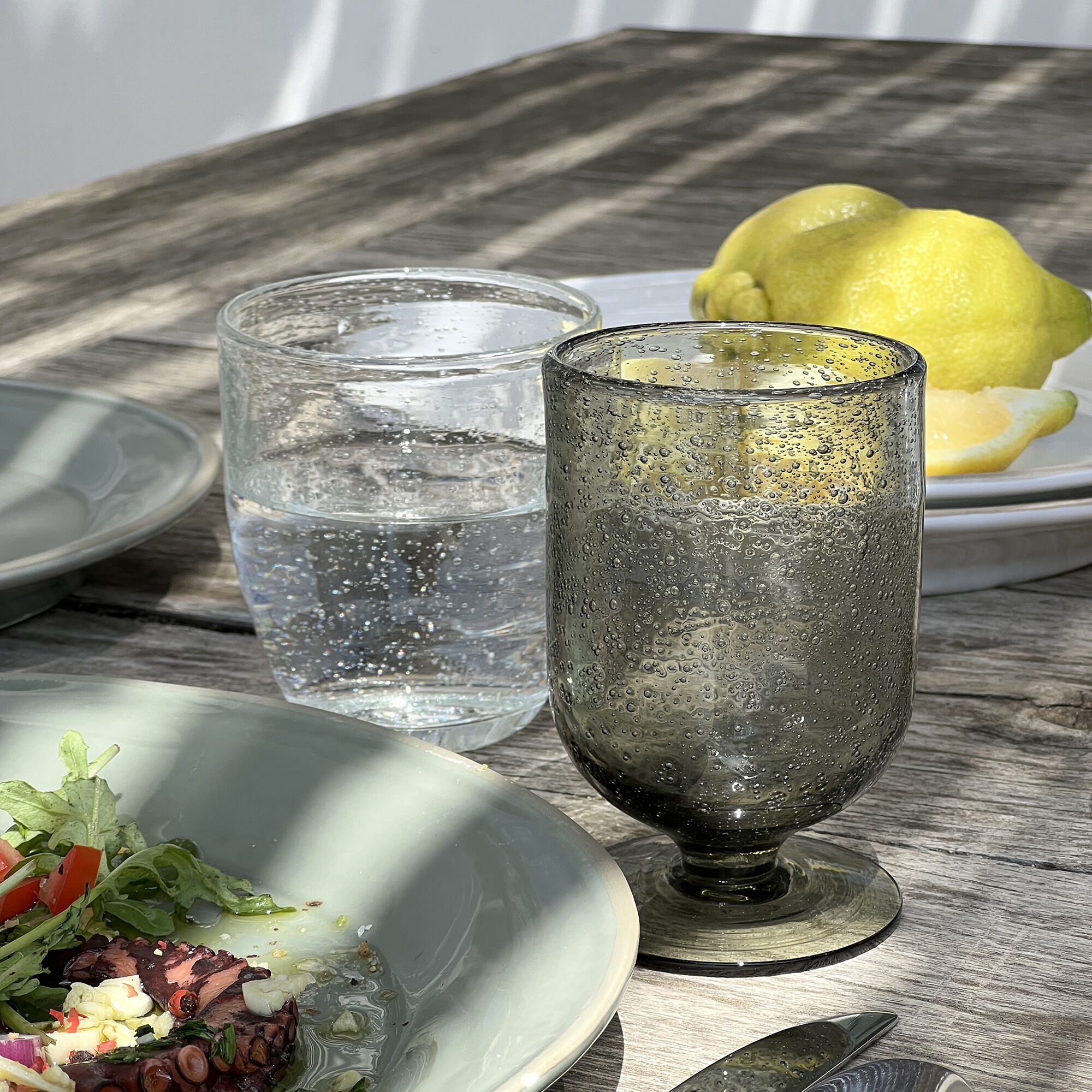 GOULADO - Verre à pied en verre bullé 25cl - gris