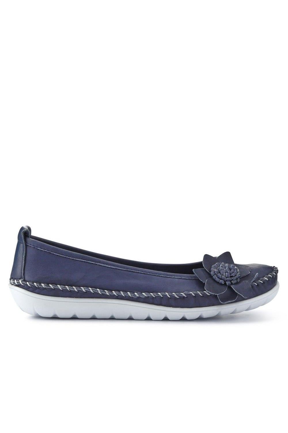 Pavers Lightweight Leather Pumps
