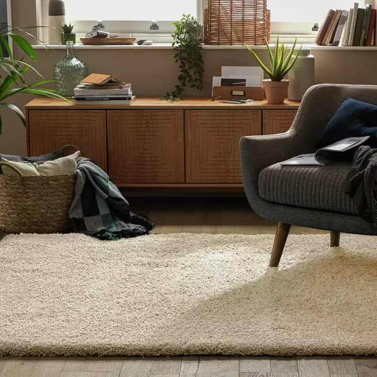 Habitat Noodle Plain Cream Shaggy Rug - 80x150cm