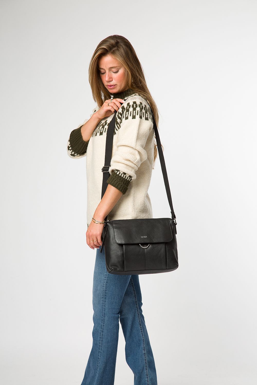Cultured London Cherry' Leather Shoulder Bag