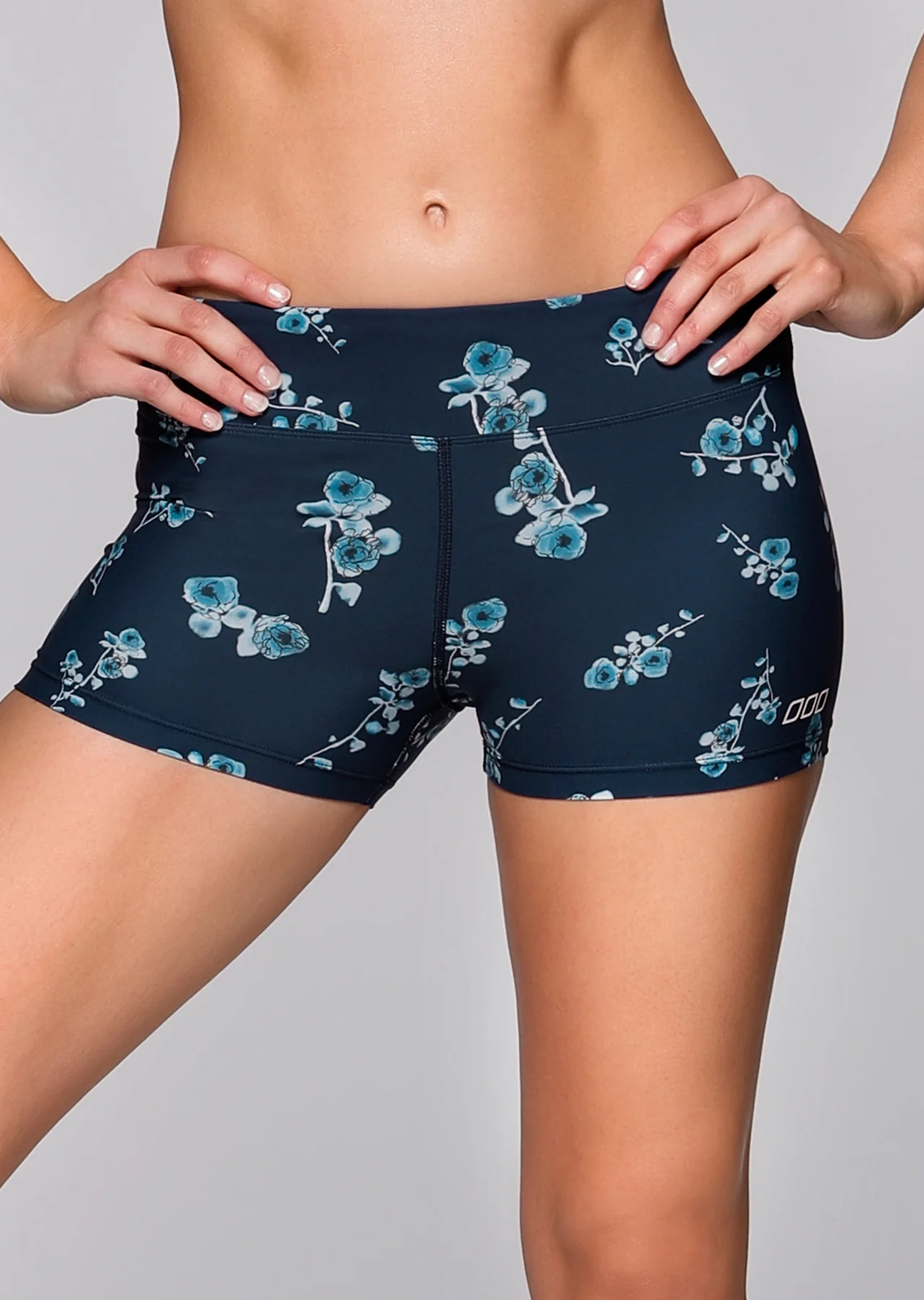 Reflections Short Tight