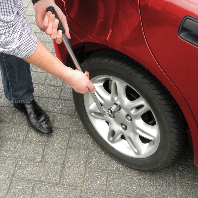 Clé télescopique pour écrous de roue CARPOINT