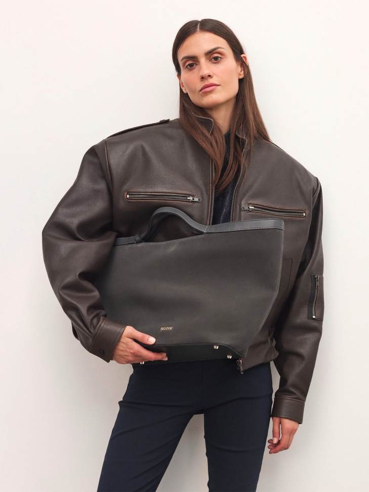 Large handbag made of a combination of suede and natural leather