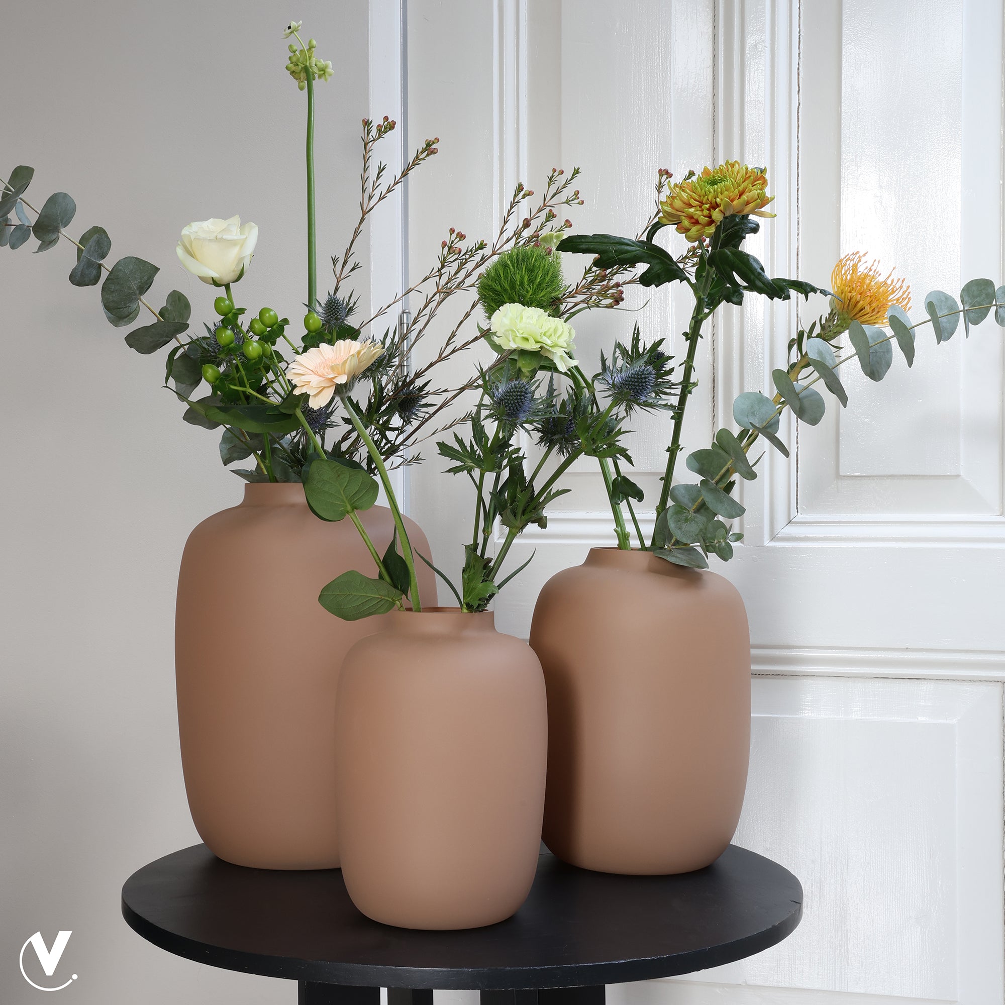 Vase The World Artic M matte sand Ø25 x H35 cm