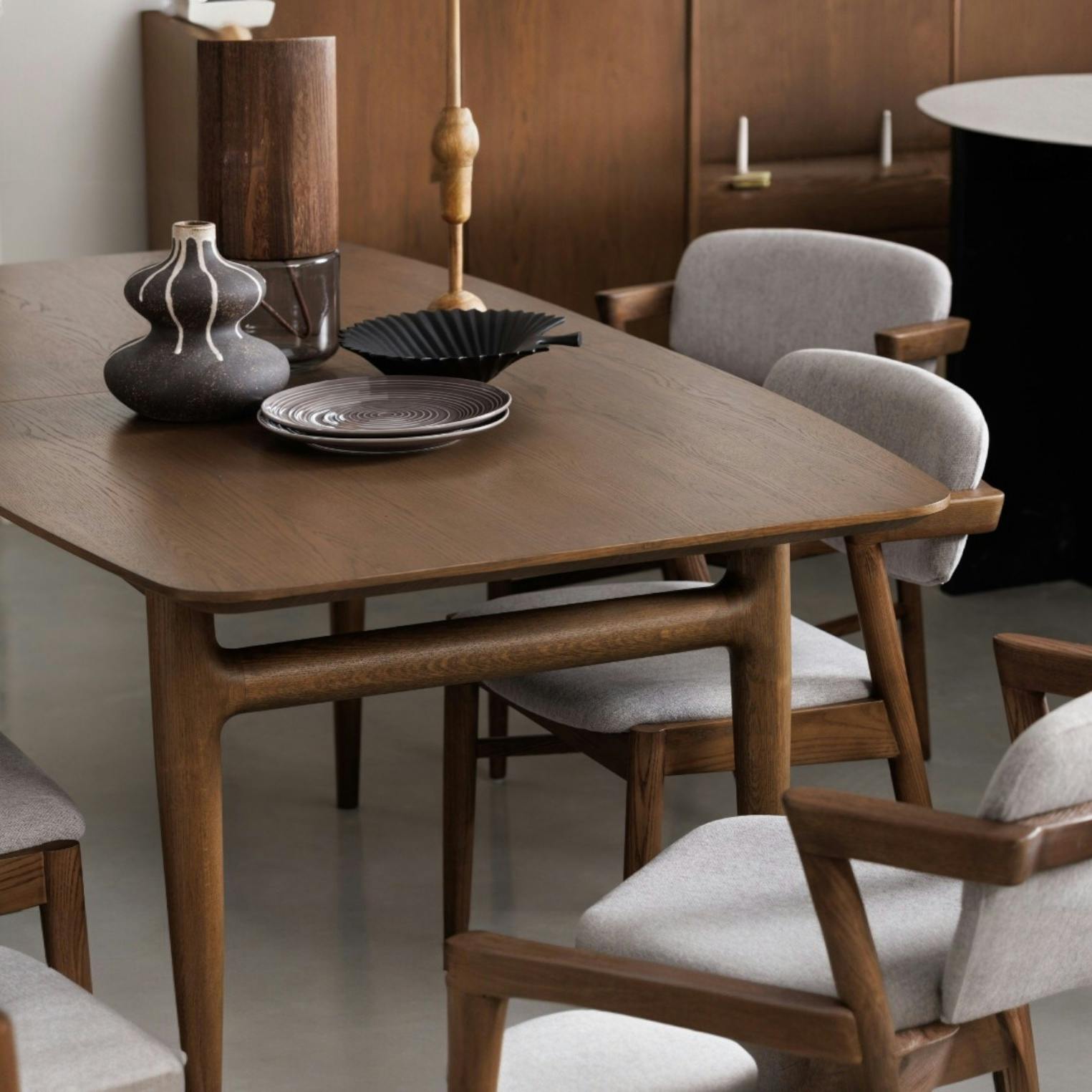 Table à manger vintage en chêne avec rallonge intégrée 160-215 cm BRADFORD