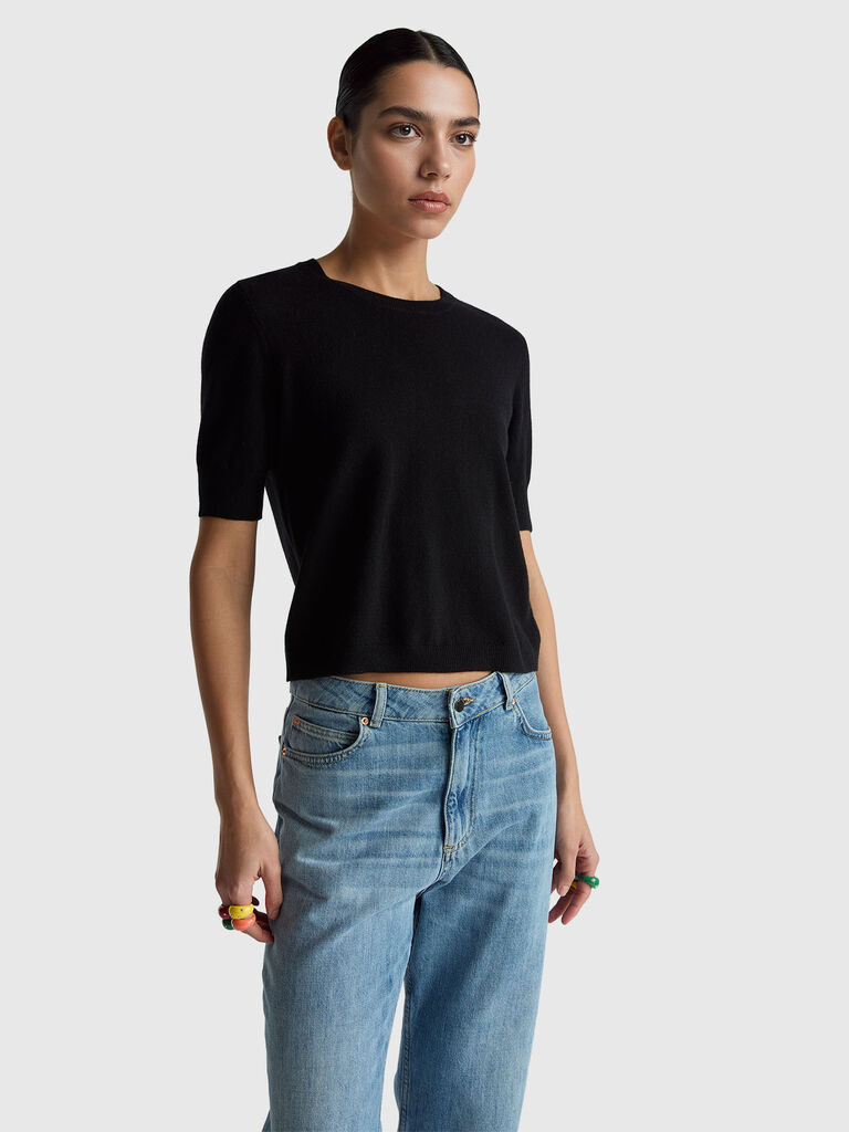 Black short sleeve sweater in pure Merino wool