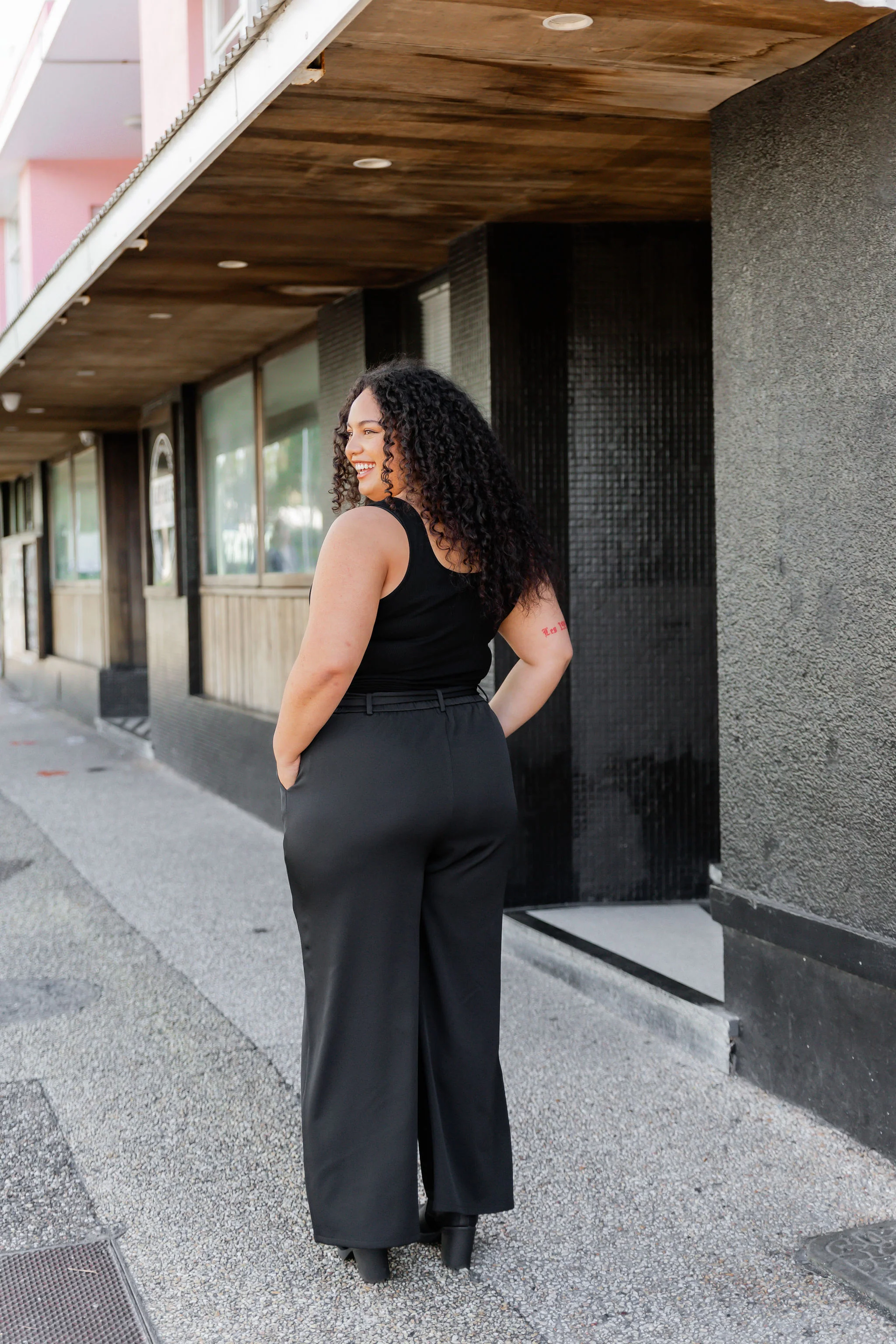 Mika Suiting Pant in Black