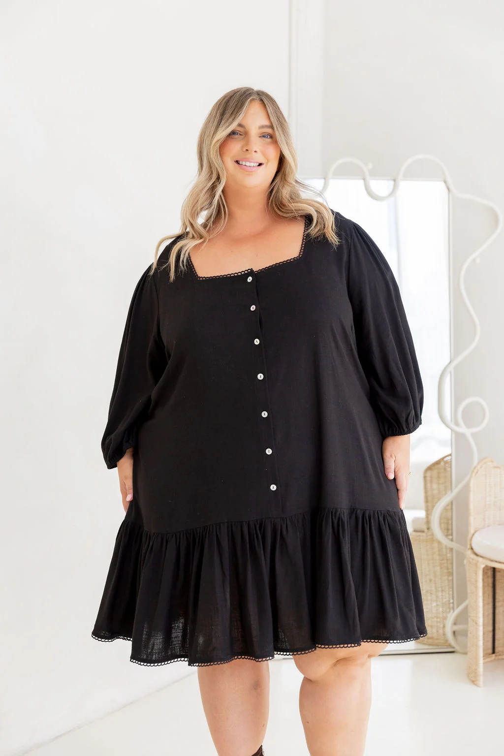 Kira Linen Blend Dress in Black